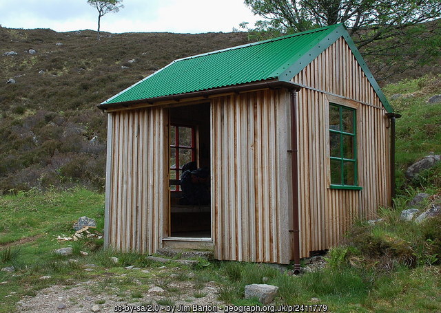 Easan Dorcha (The Teahouse) bothy
