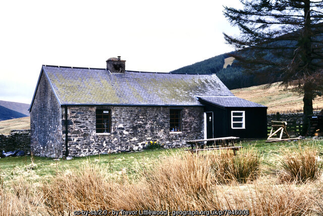 Over Phawhope bothy