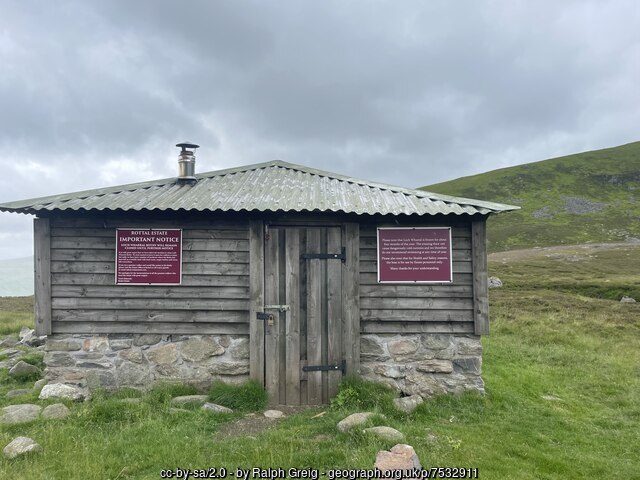 Loch Wharral Bothy bothy